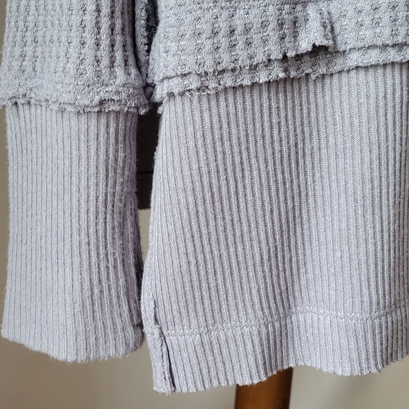 Free People lilac-grey distressed tunic thumb slits waffle weave XS - Picture 3 of 8